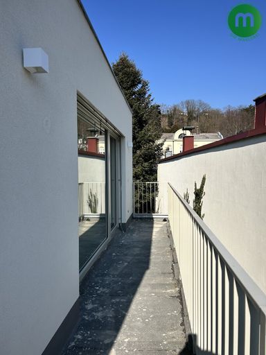 Terrasse vor Schlafzimmer und Bad