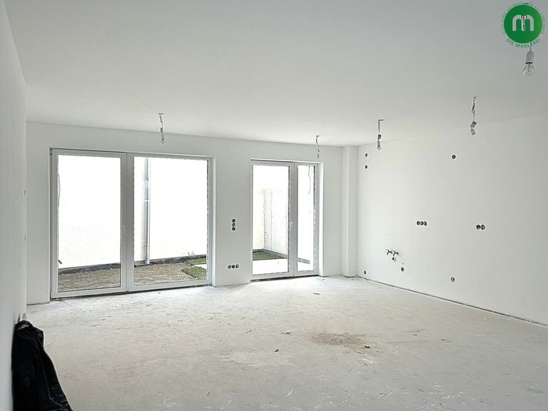 Küchenbereich mit Zugang zur Terrasse