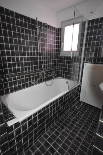 Badezimmer - Sanierungsbedürftiger Altbestand in bester Lage Kauf Aigen Salzburg