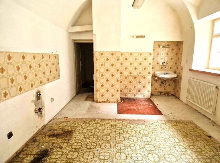 Wirtschaftsgebäude, WE2