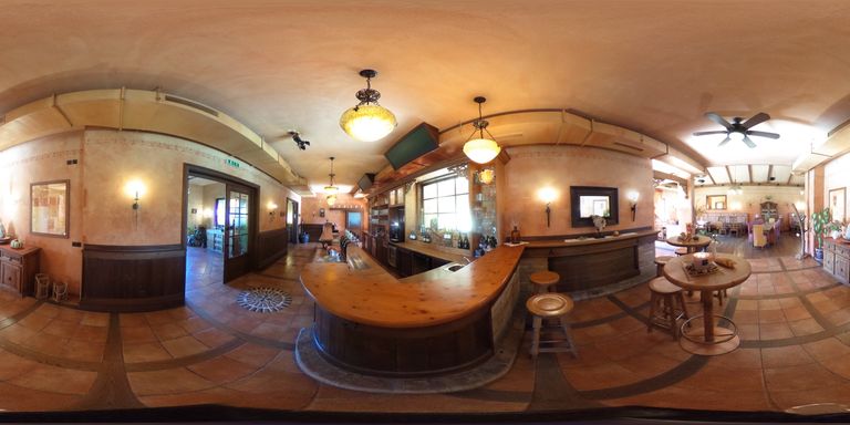 Schank mit Barbereich