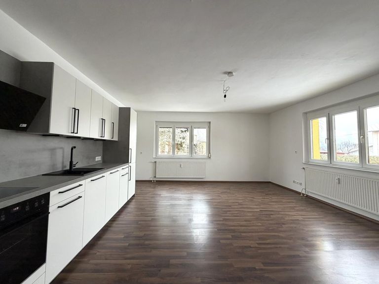 Koch-/Wohn-/Essbereich