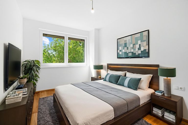 RH 2542 Kottingbrunn Symbolfoto  Bedroom