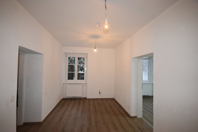 Ansicht - Modernisierte GESCHÄFTSFLÄCHE oder BÜRO in Jahrhundertwendehaus Miete Itzling Salzburg