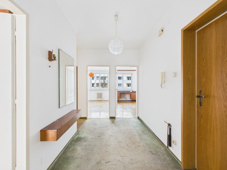 CAM04191G0-PR0074-STILL015