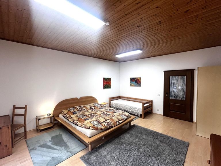 14 Schlafzimmer