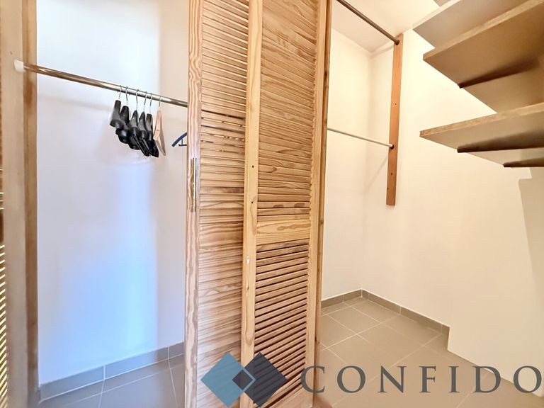 Abstellraum/ Garderobe