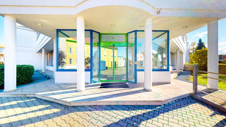 Haupteingang Bürohaus