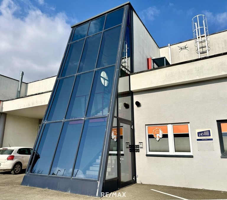 Eingangsportal Bauteil D