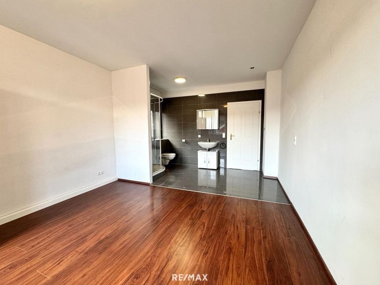 Zimmer 1 mit offenem Bad