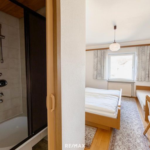 Doppelzimmer mit Bad