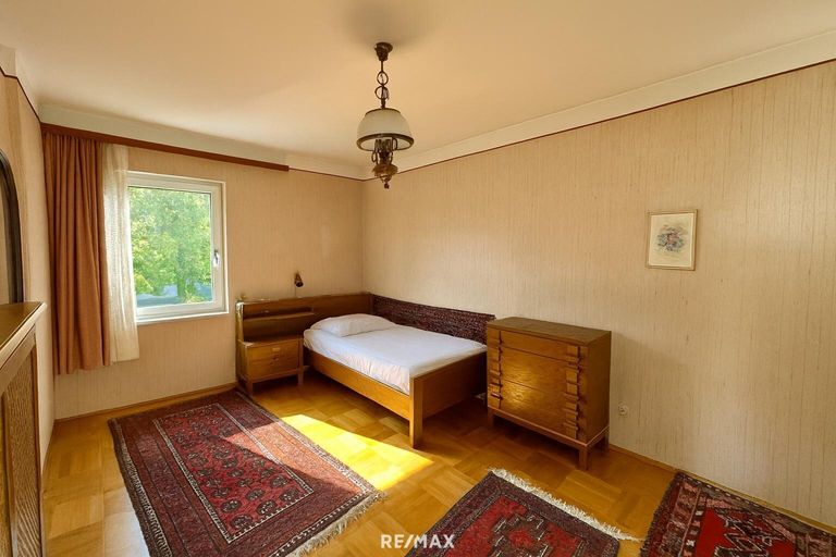 Zimmer Wohnung 2. OG