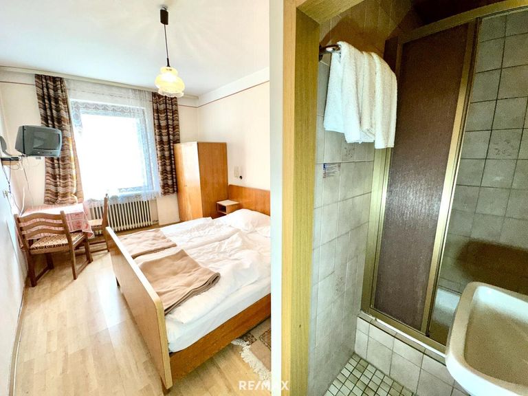 Doppelzimmer mit Bad   