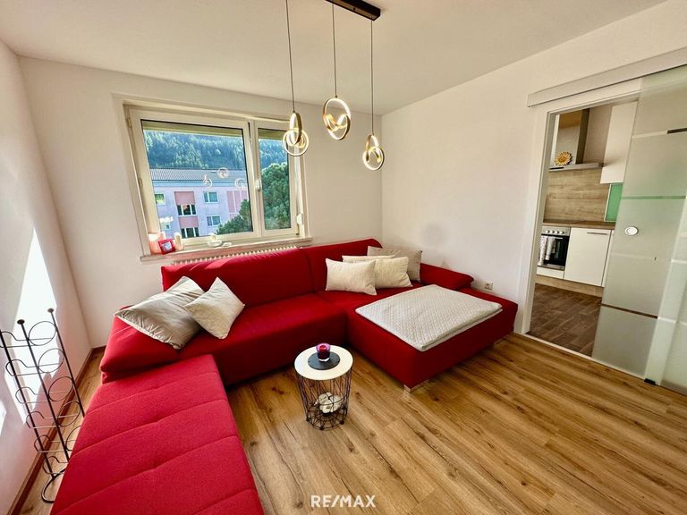 Wohnzimmer mit Küche