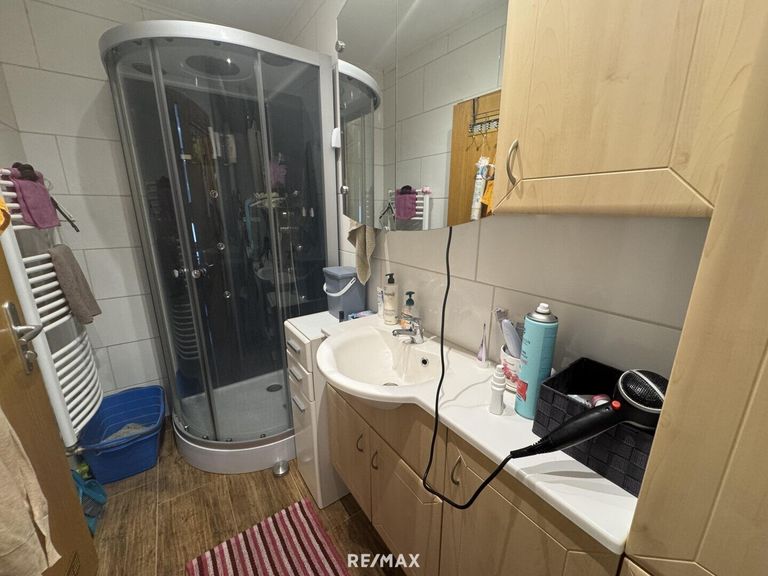 Whg. 2 - Badezimmer OG 