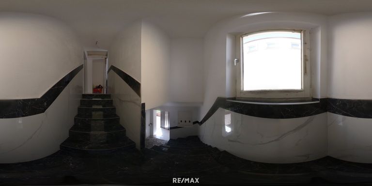 Whg. 1 - Stiegenaufgang