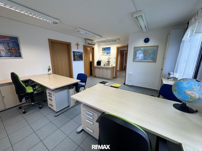 Geschäftshaus Raum 2 