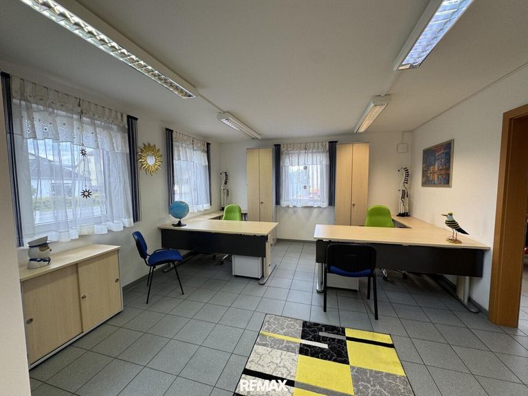 Geschäftshaus Raum 2