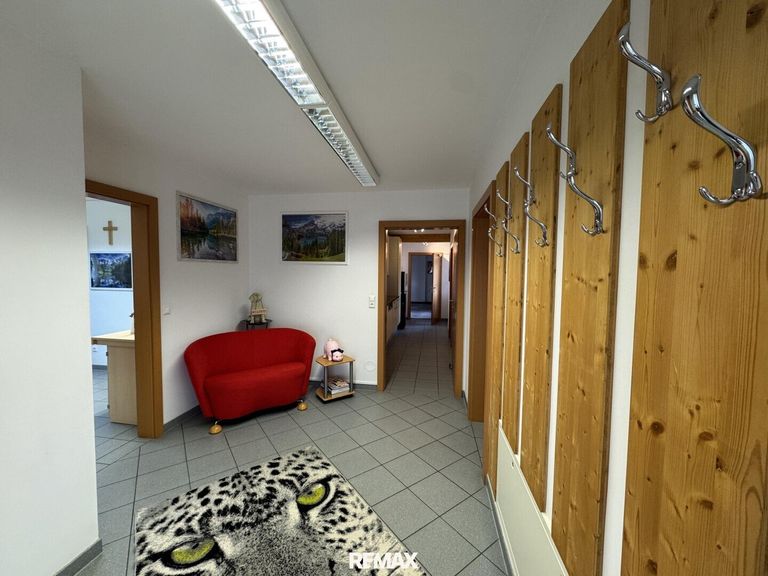 Geschäftshaus Vorraum Gang