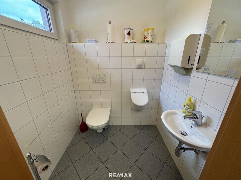 Geschäftshaus WC