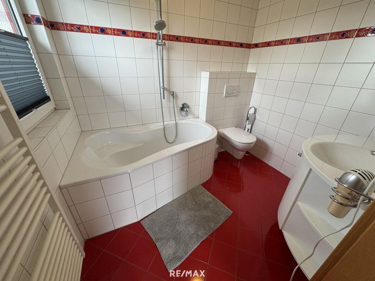 Wohnhaus OG Zimmer 3 Bad-WC 3 
