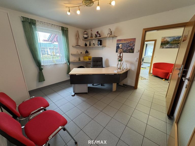 Geschäftshaus Raum 4 