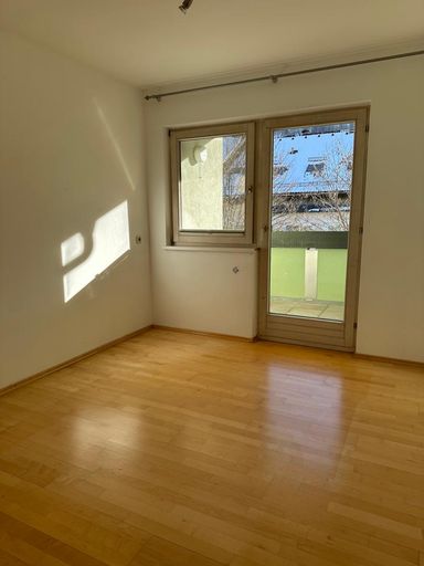 Schlafzimmer 2 mit Südbalkon