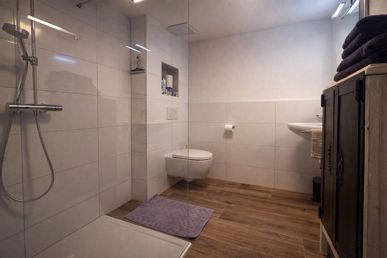 Landeck - Wohnung - Badezimmer