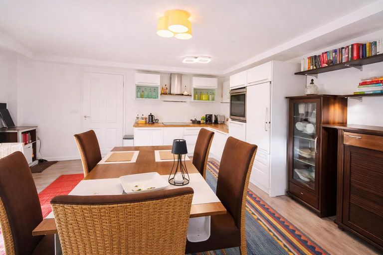 Landeck - Wohnung - Kochen-Essen hell