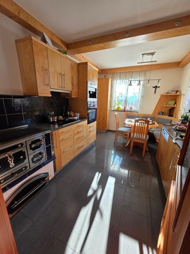 Küche mit Bodenheizung