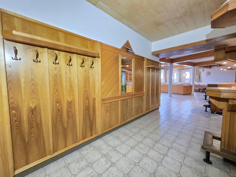 18 Garderobe Restaurant