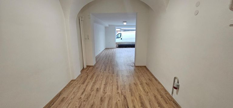 Geschäftslokal 3. Ansicht