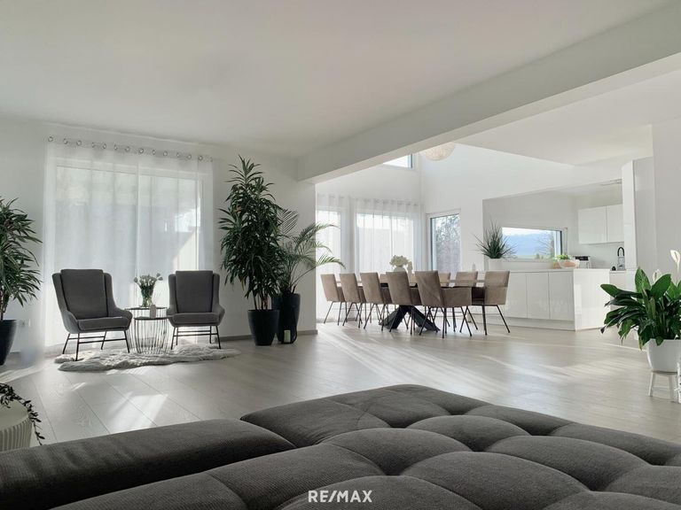 Wohnzimmer Blick auf Küche