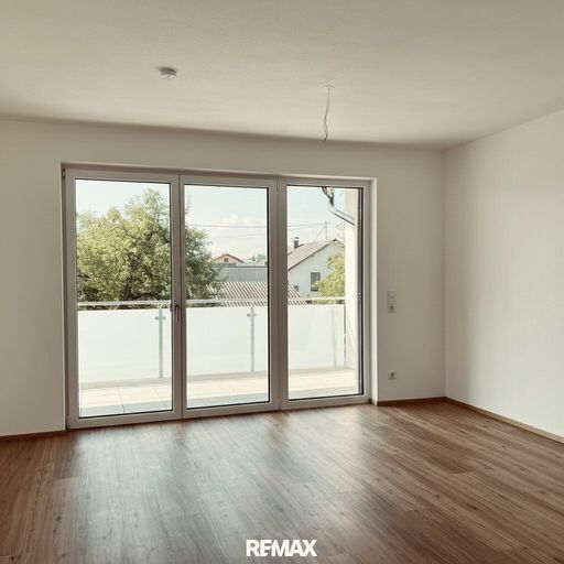 Essbereich mit Ausgang zum Balkon