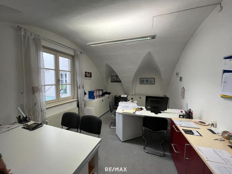 Büro OG
