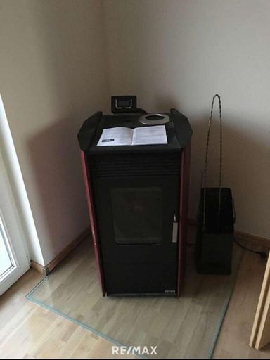 Pelletsofen über Garage