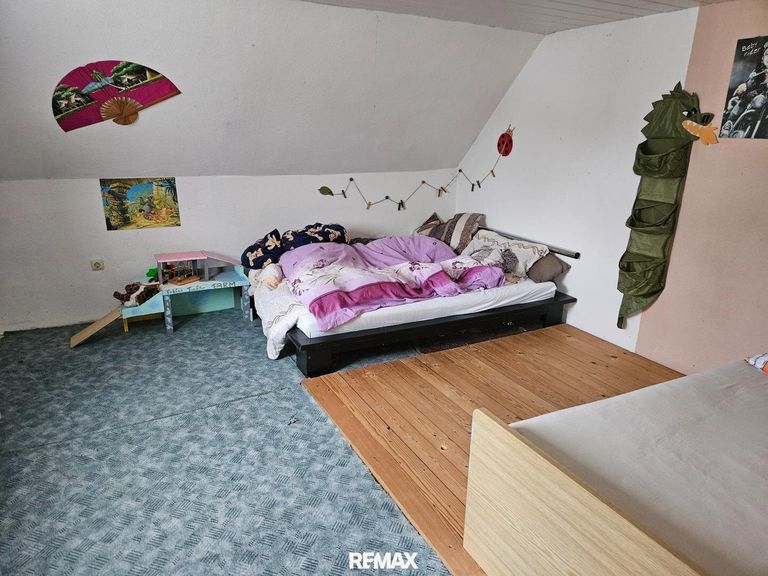 Zimmer 2 OG