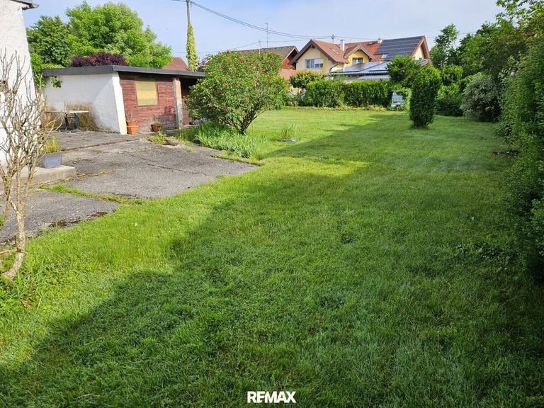 Schönes Grundstück