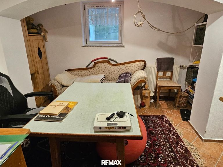 Büro im Keller
