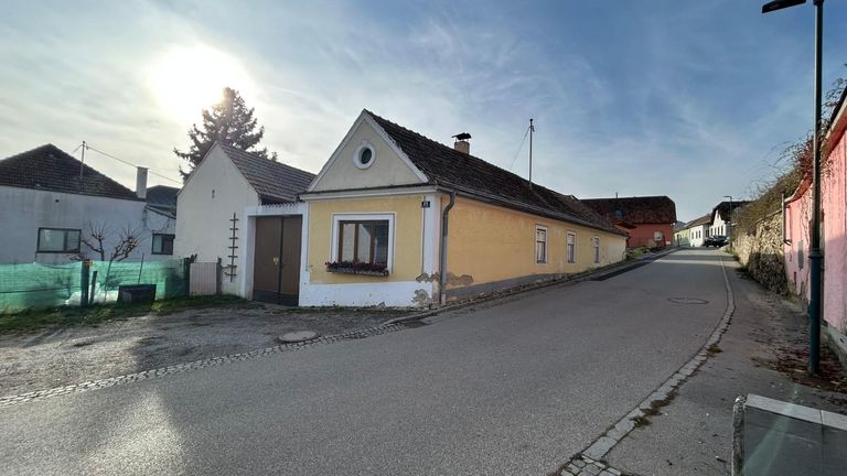 Straßenansicht