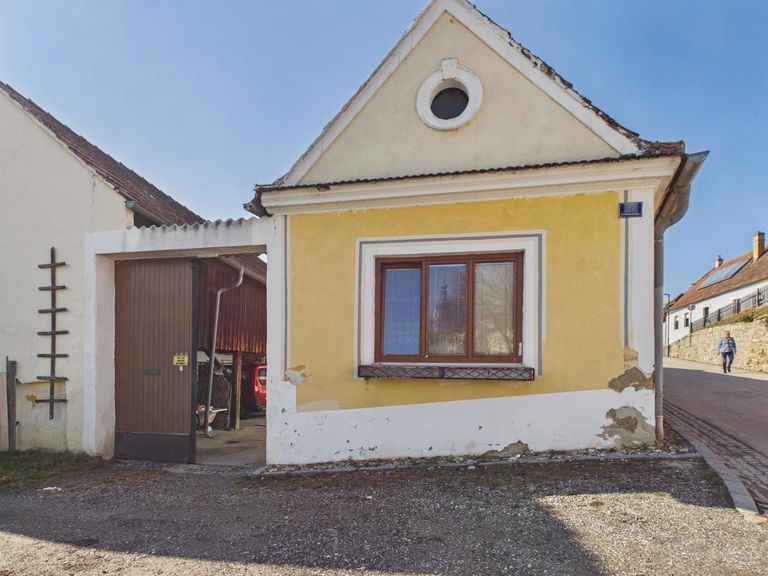 Straßenansicht