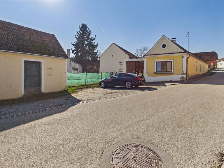 Straßenansicht