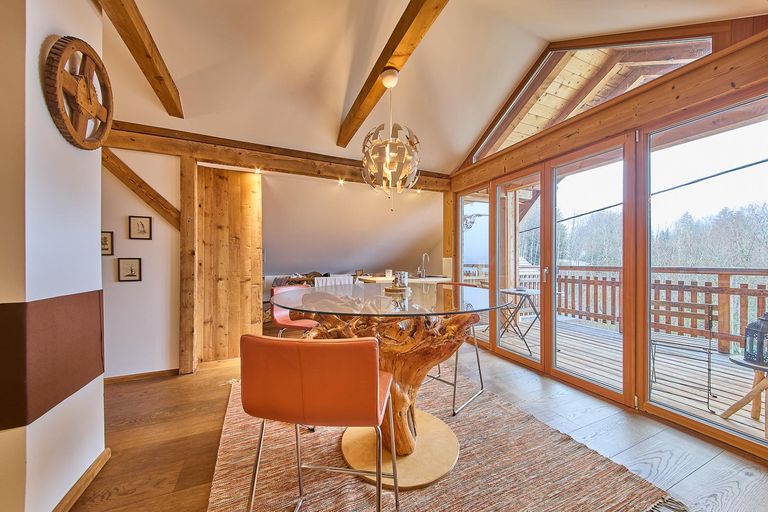 Sitzgelegenheit und Terrasse Dachgeschoss Herndl