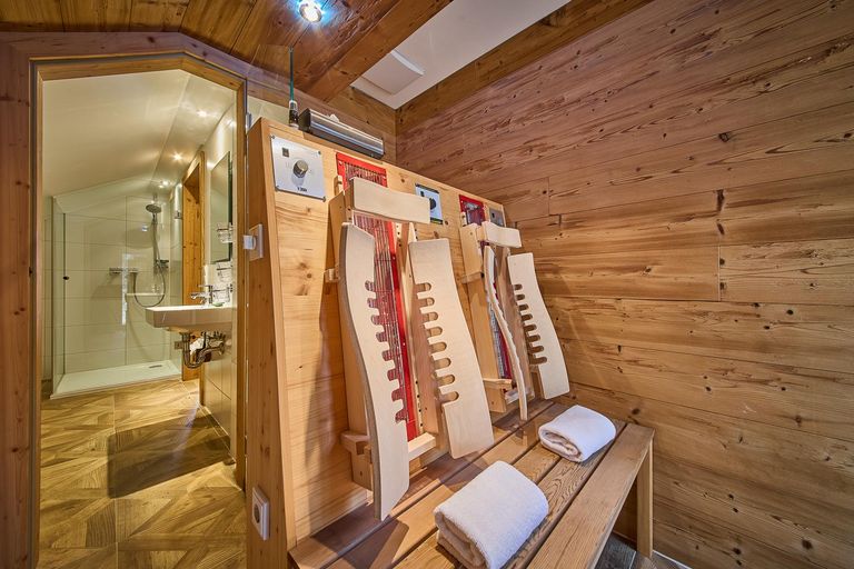 Infrarotbereich und Badezimmer Dachgeschoss Hern