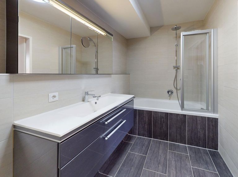 Wohnung - Badezimmer