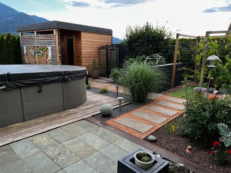 Garten im Sommer - Privataufnahme