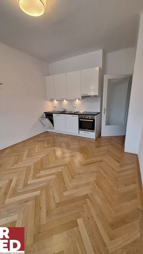 wartet auf ein köstliches Mal