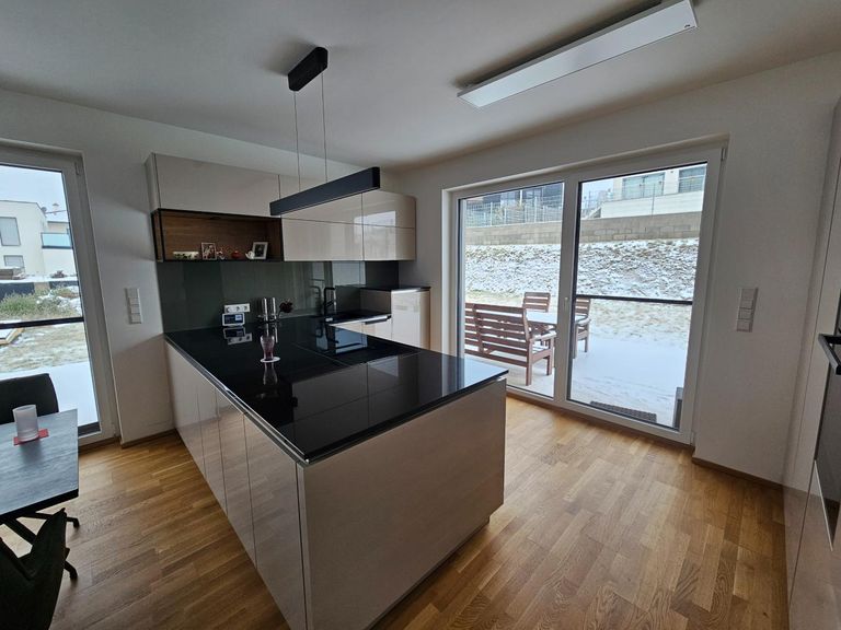 Küche mit Wohn Essbereich