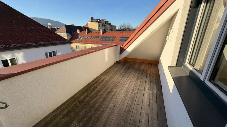 3F46F2EC-D3A7-467A-9762-FF4849675EF2