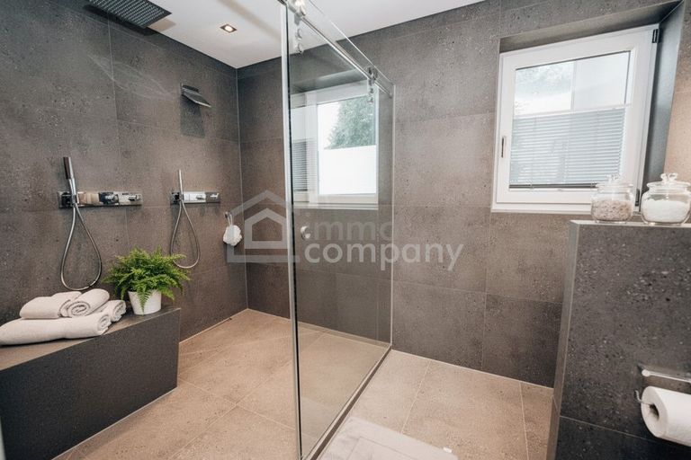 Nur eines von drei Bädern..